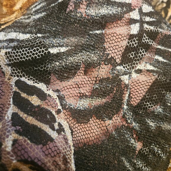 J.T.B. Petite Black, White and Tan Sleeveless Tank Sz PS - Picture 5 of 7